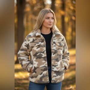 New women’s Charlie B Camouflage Fleece Jacket